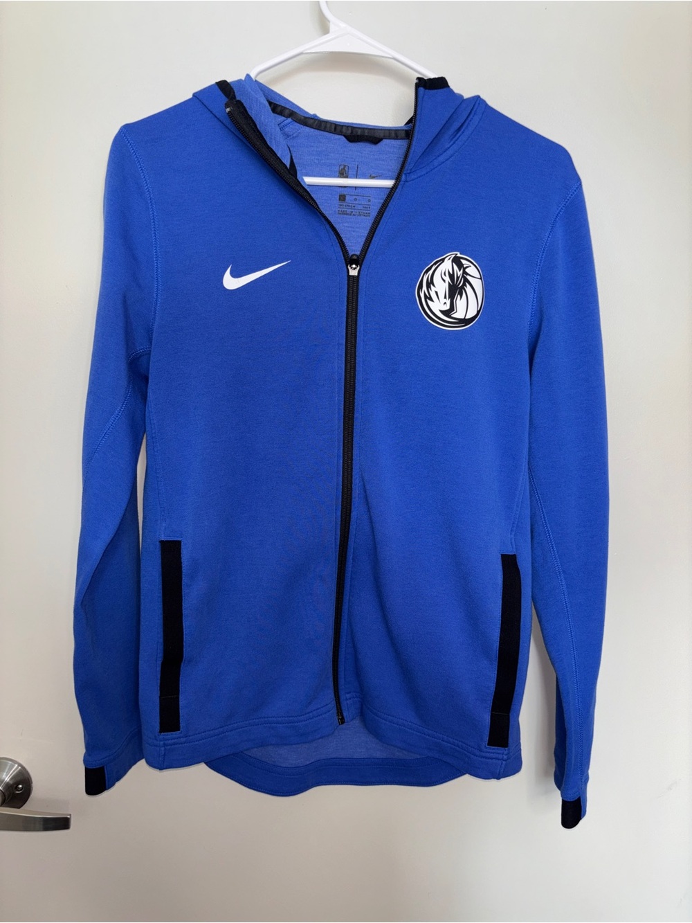 Nike Royal Blue Dallas Mavericks Performance Hoodie with Black Trim